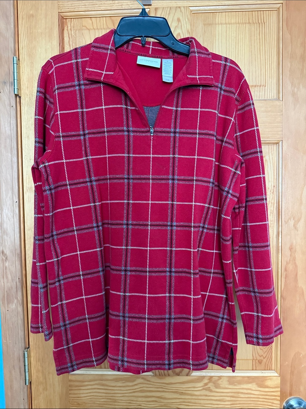 Liz Claiborne Plaid Pullover in Red — Size: Medium